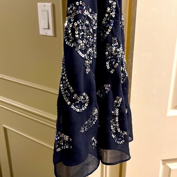 SOLD Women’s French Connection Navy Floral Sequins Formal Party Dress Sz 0 - Picture 4 of 5